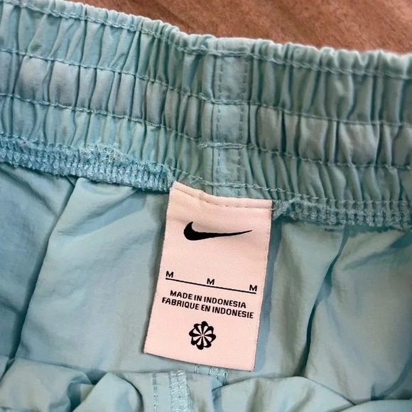 Nike Mens Shorts Medium M Light Blue Drawstring Pockets Logo Bin O-7 - Picture 3 of 5